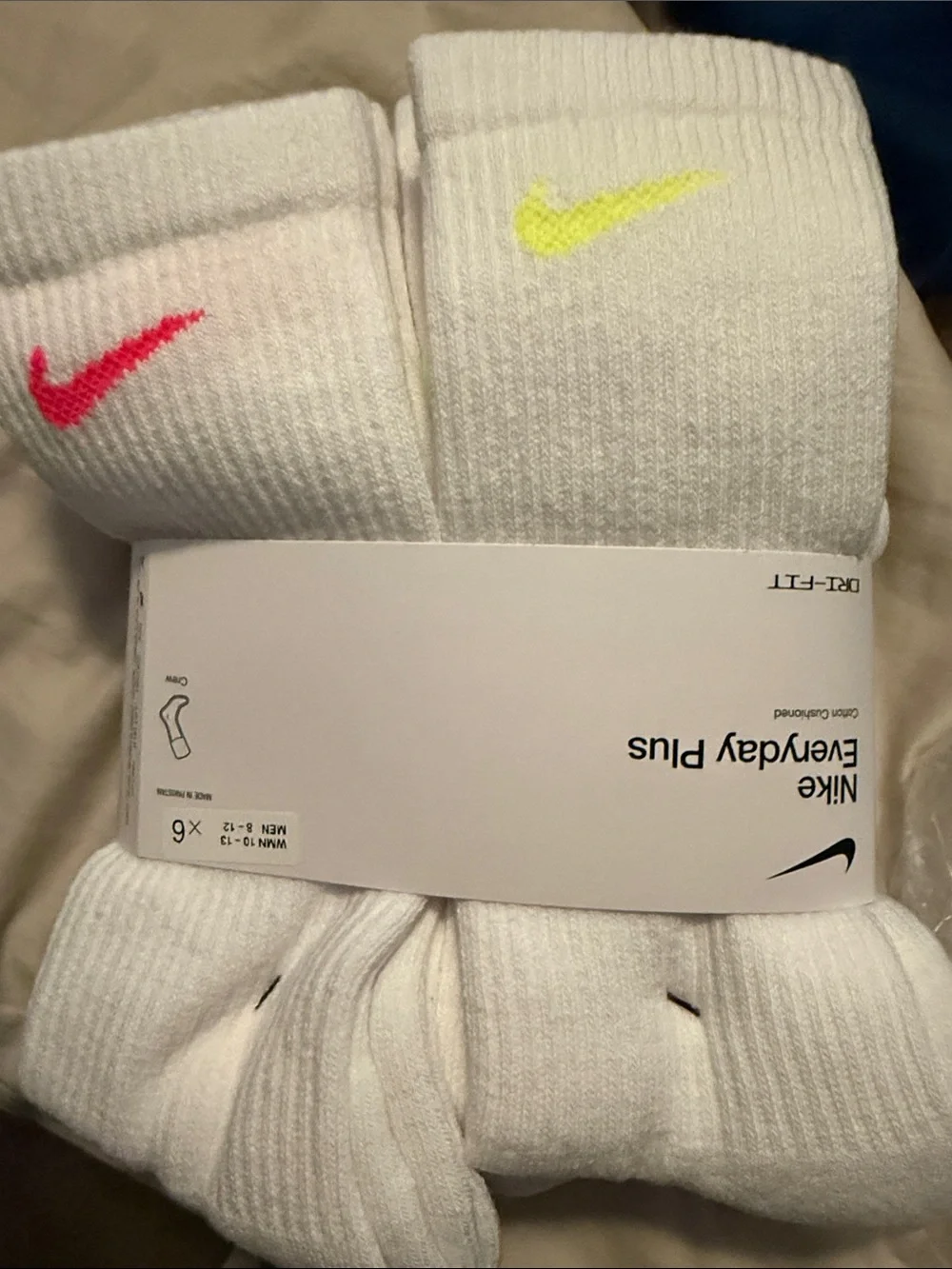 Nike Everyday Plus White Athletic Cushioned Socks 6 pack (Unisex)